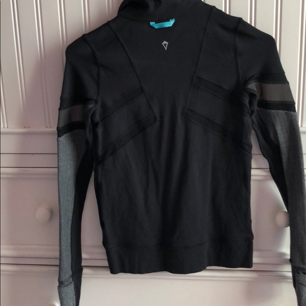 Ivivva pullover - Picture 4 of 4
